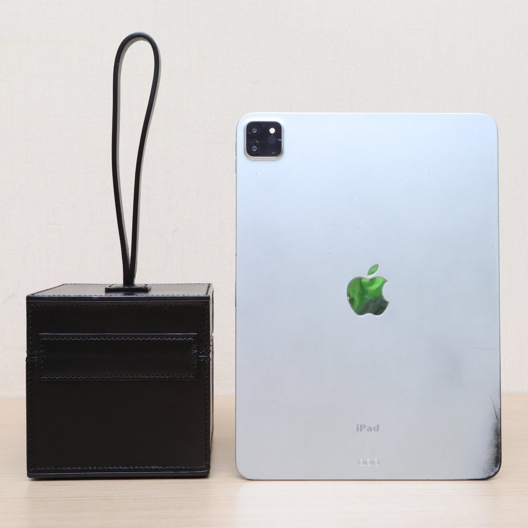 *MOYNAT Vanity Box Bag-Hana Vintage