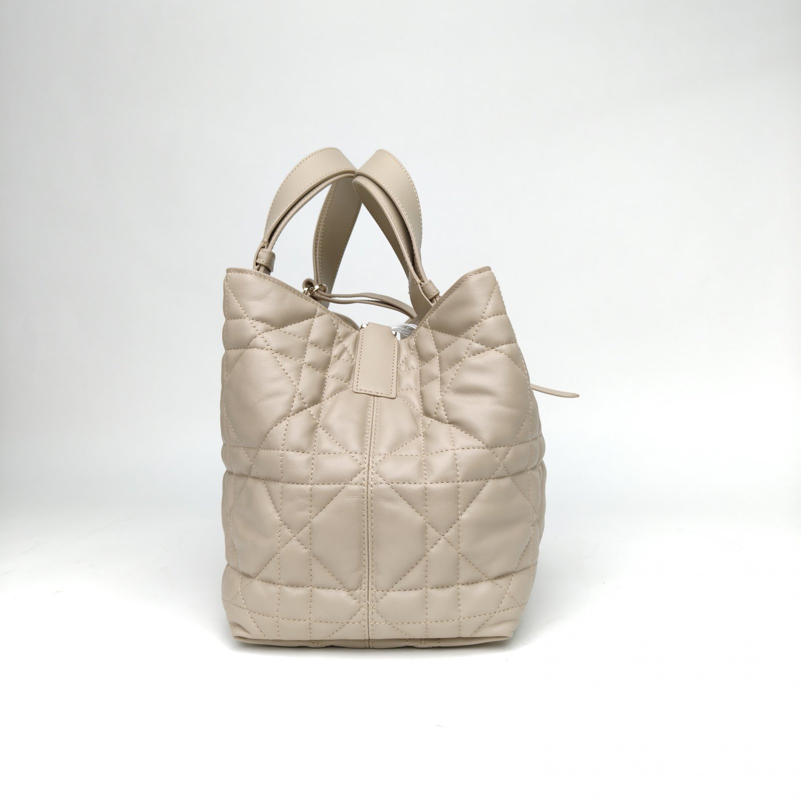 *DIOR Beige Gold Hardware 2023 Toujours Handbag Shoulder Bag Medium 28.5-Hana Vintage