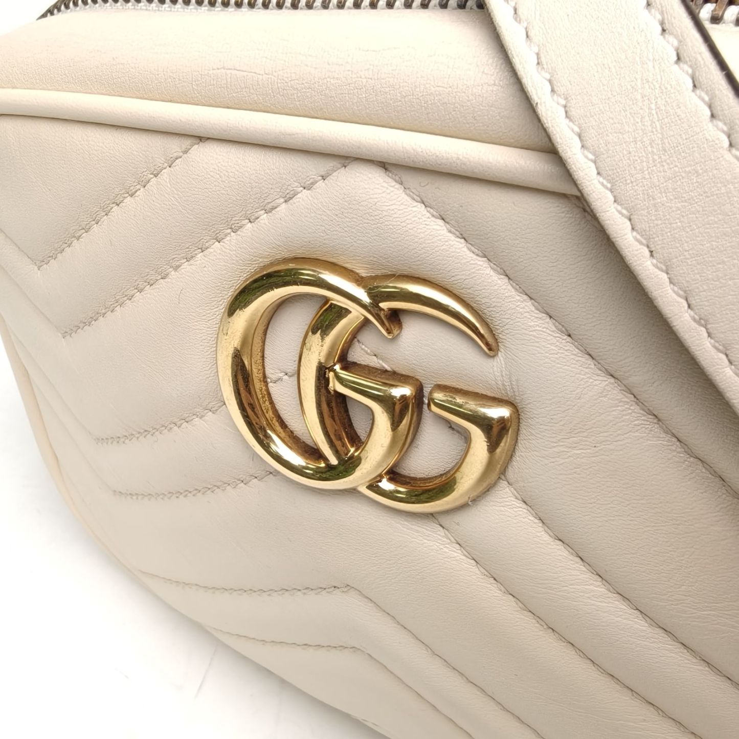 GUCCI GG Marmont Camera Bag Mini 18-Hana Vintage