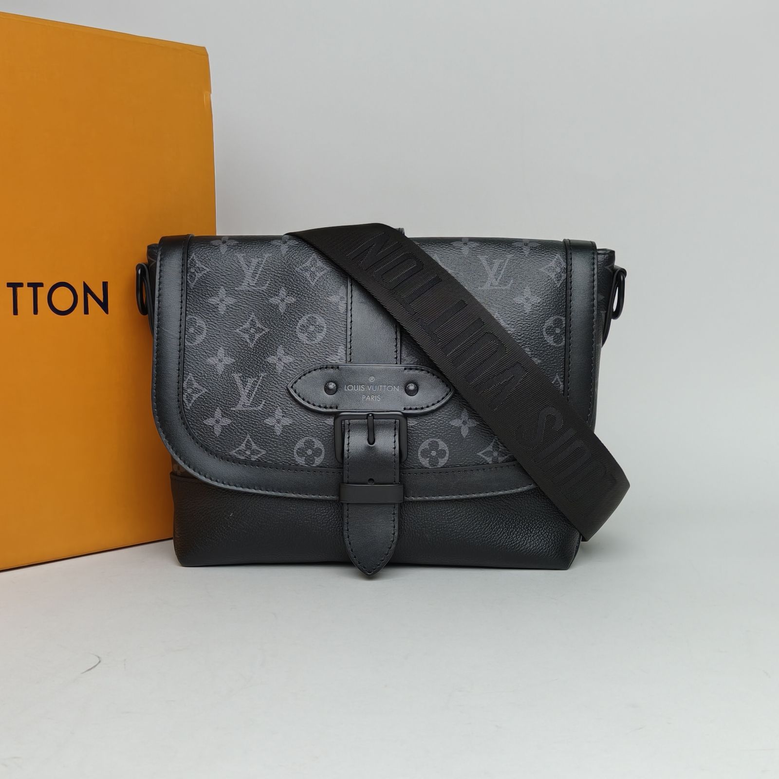 *LOUIS VUITTON Black PVC Chip Black Hardware Saumur Pochette Metis-Hana Vintage
