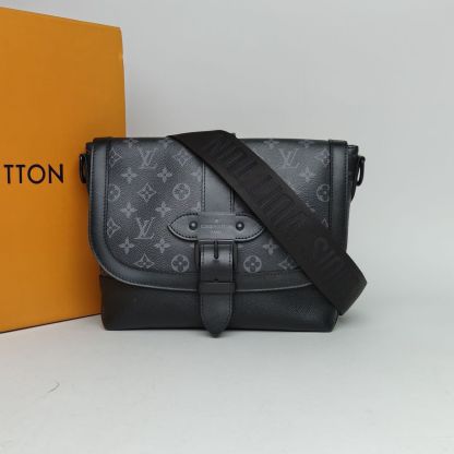 *LOUIS VUITTON Black PVC Chip Black Hardware Saumur Pochette Metis-Hana Vintage