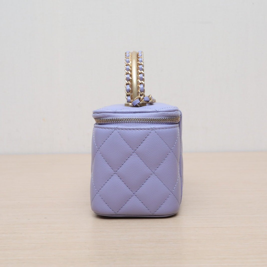 CHANEL 24A Handheld Long Box Cosmetic Bag with Mirror