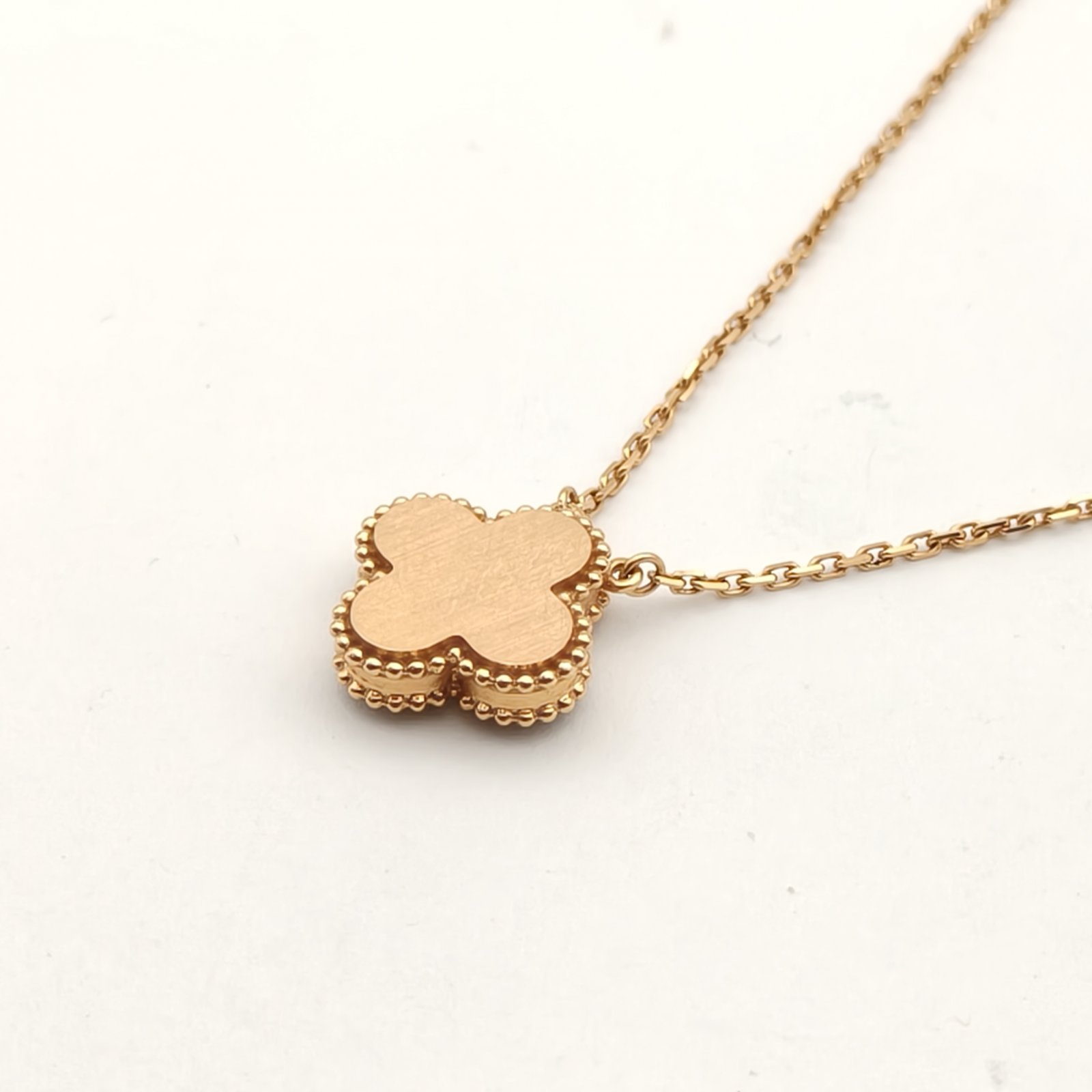 VAN CLEEF&ARPELS Vintage Alhambra Medium Single Motif Necklace 2017 Christmas Single Diamond Diamond,18K Rose Gold-Hana Vintage