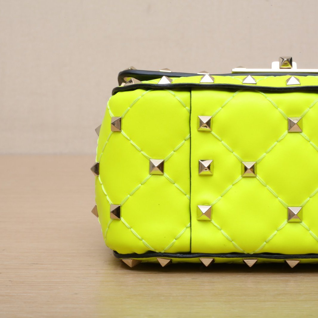 *VALENTINO ROCKSTUD SPIKE Ultra Mini 1997 Chain Handbag-Hana Vintage