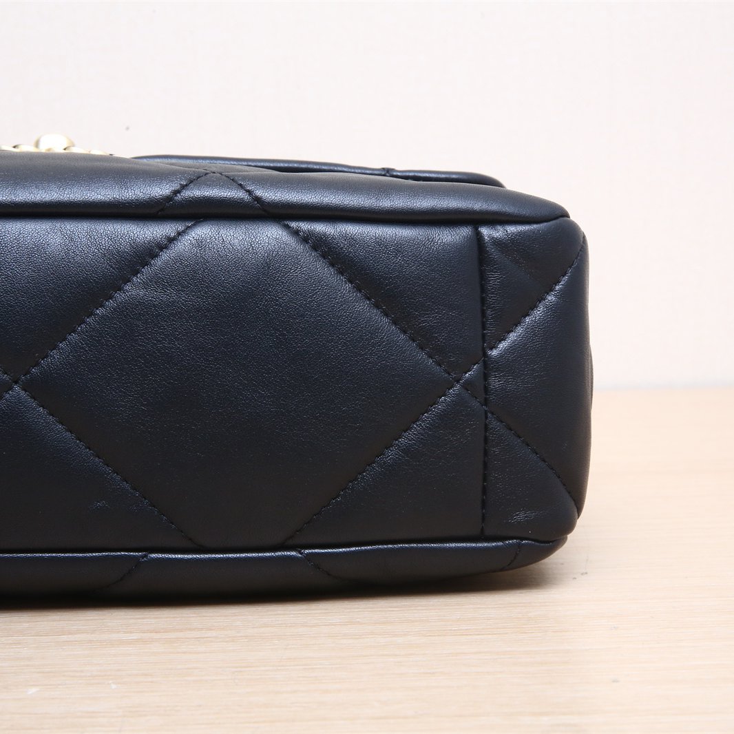*CHANEL 19BAG Flap Bag, Medium, 30cm-Hana Vintage