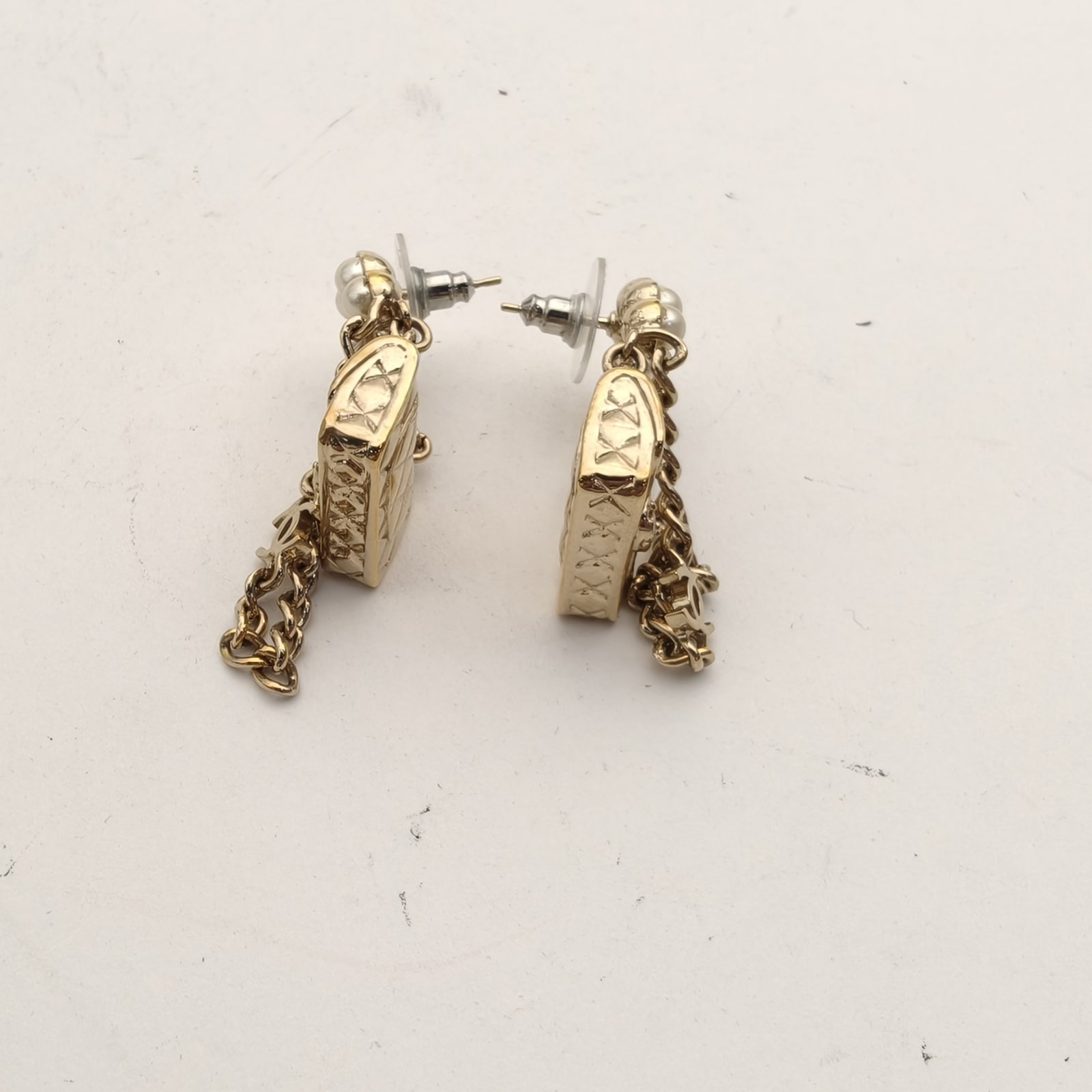 CHANEL Schoolbag Pearl Earring Alloy