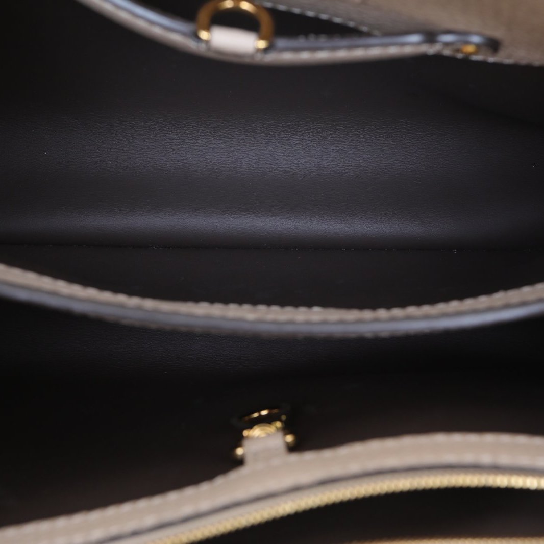 *LOUIS VUITTON Capucines Small Size 31.5 Handle Patchwork-Hana Vintage