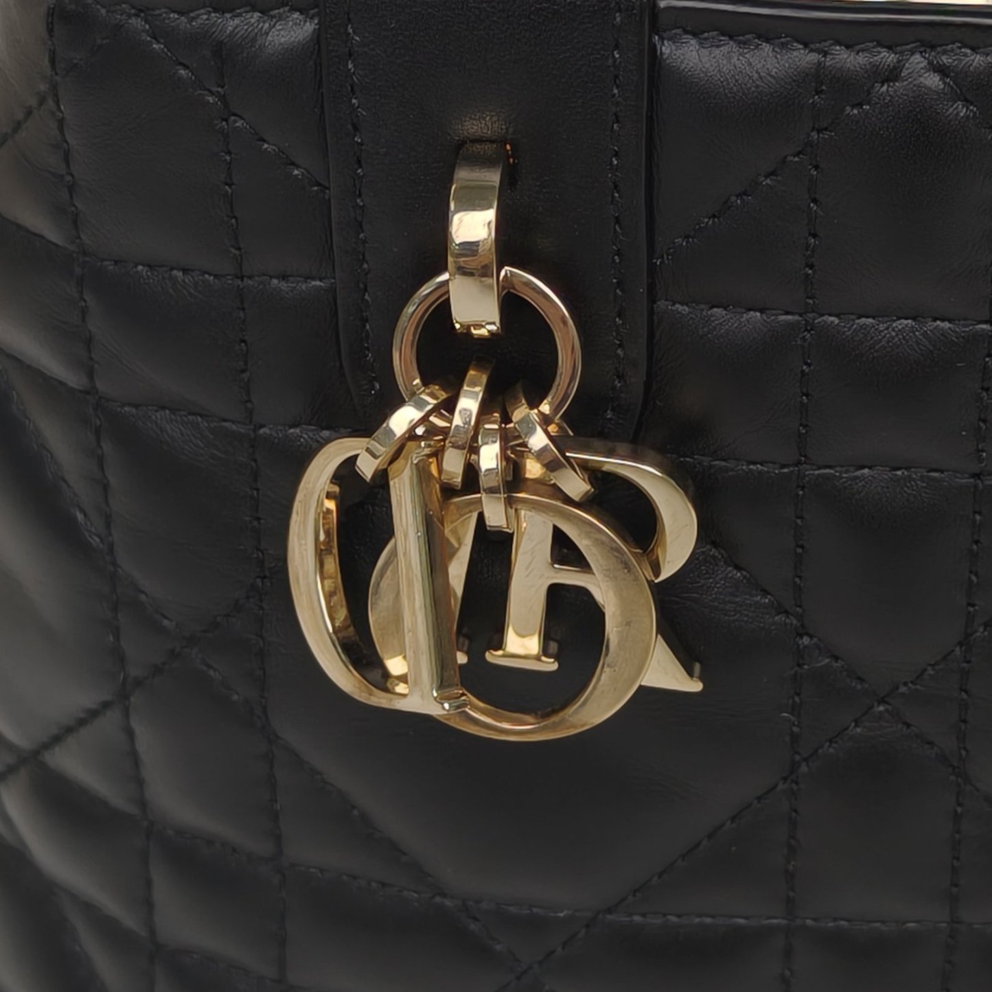 *DIOR Toujours Shoulder Bag, Small Size 23-Hana Vintage