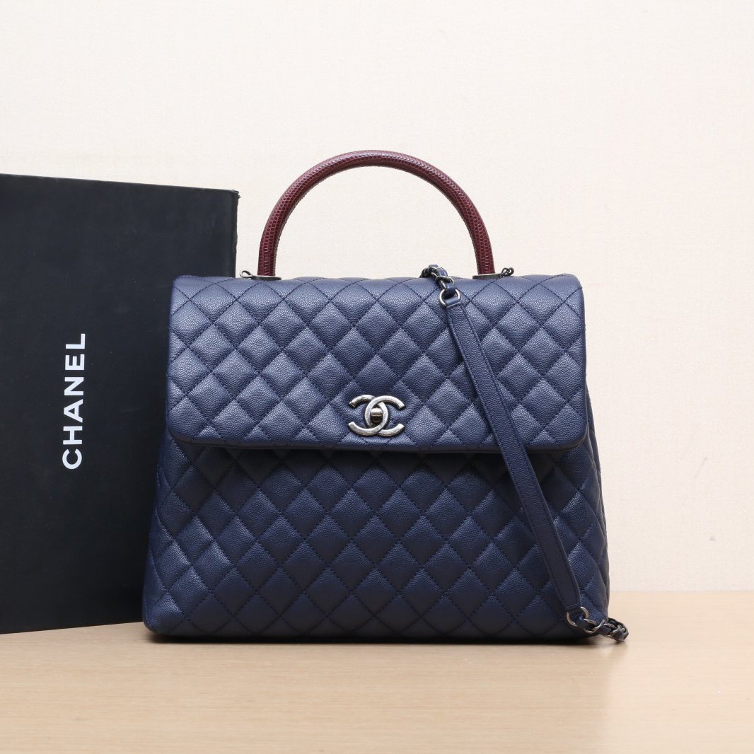 *CHANEL Coco Handle Extra Large MAXI Lizard Skin Handle-Hana Vintage