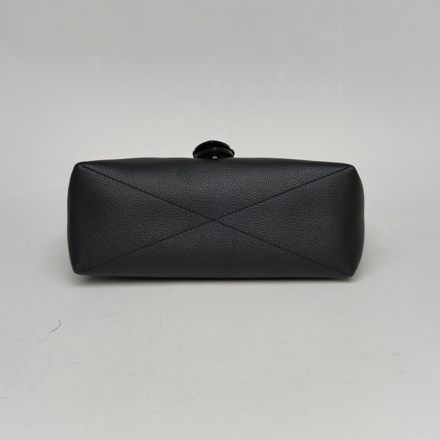 *LOUIS VUITTON Black PVC Chip Black Hardware Saumur Pochette Metis-Hana Vintage