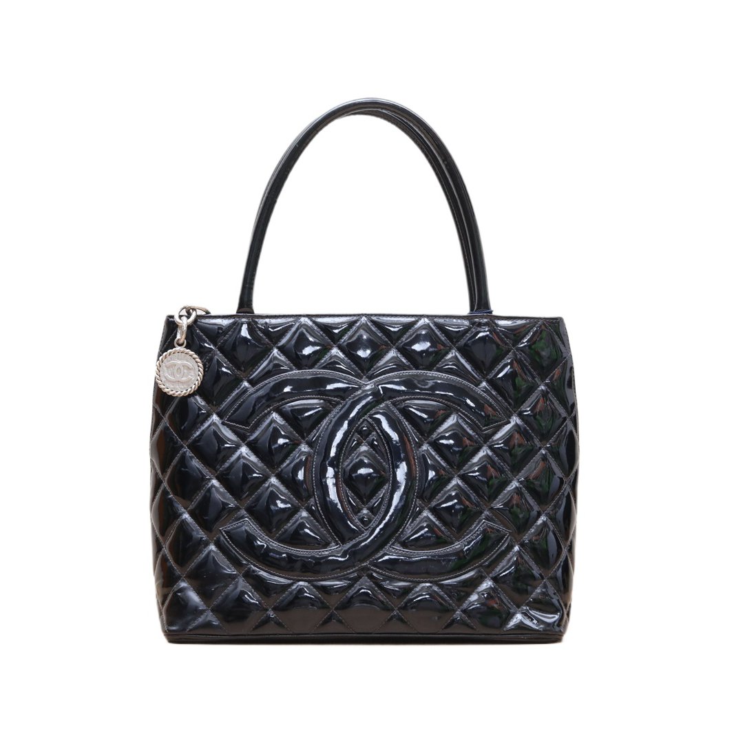 *CHANEL Vintage Hilton coin bag-Hana Vintage