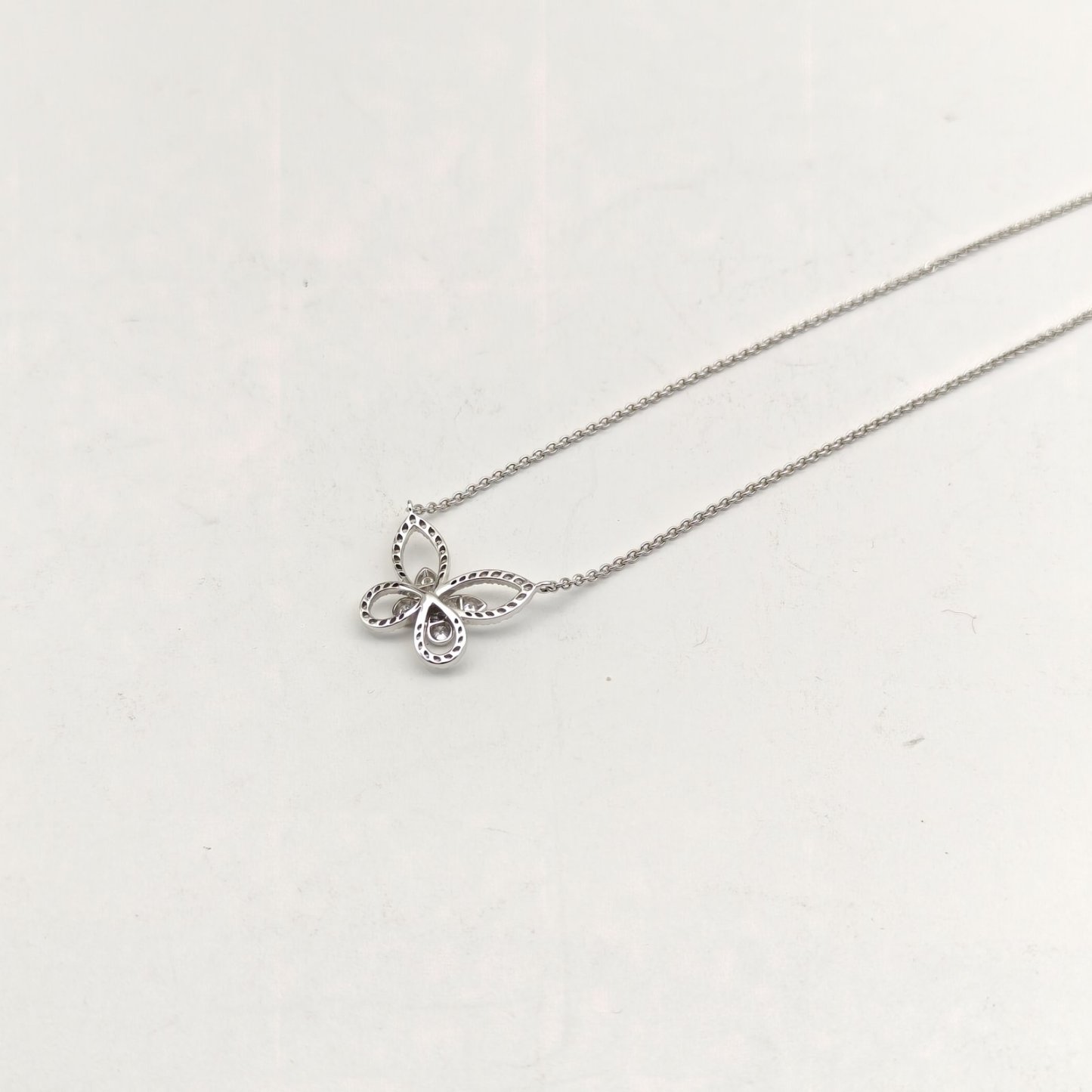 GRAFF Platinum Butterfly Phantom Pendant Necklace Large 18K 18K White Gold,Diamond