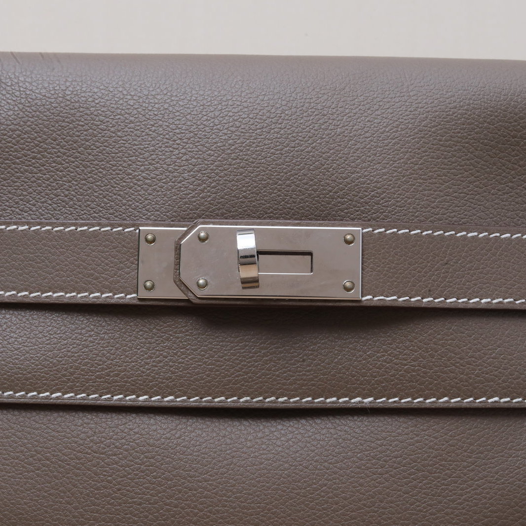 HERMES Kelly Messenger PM Small 24