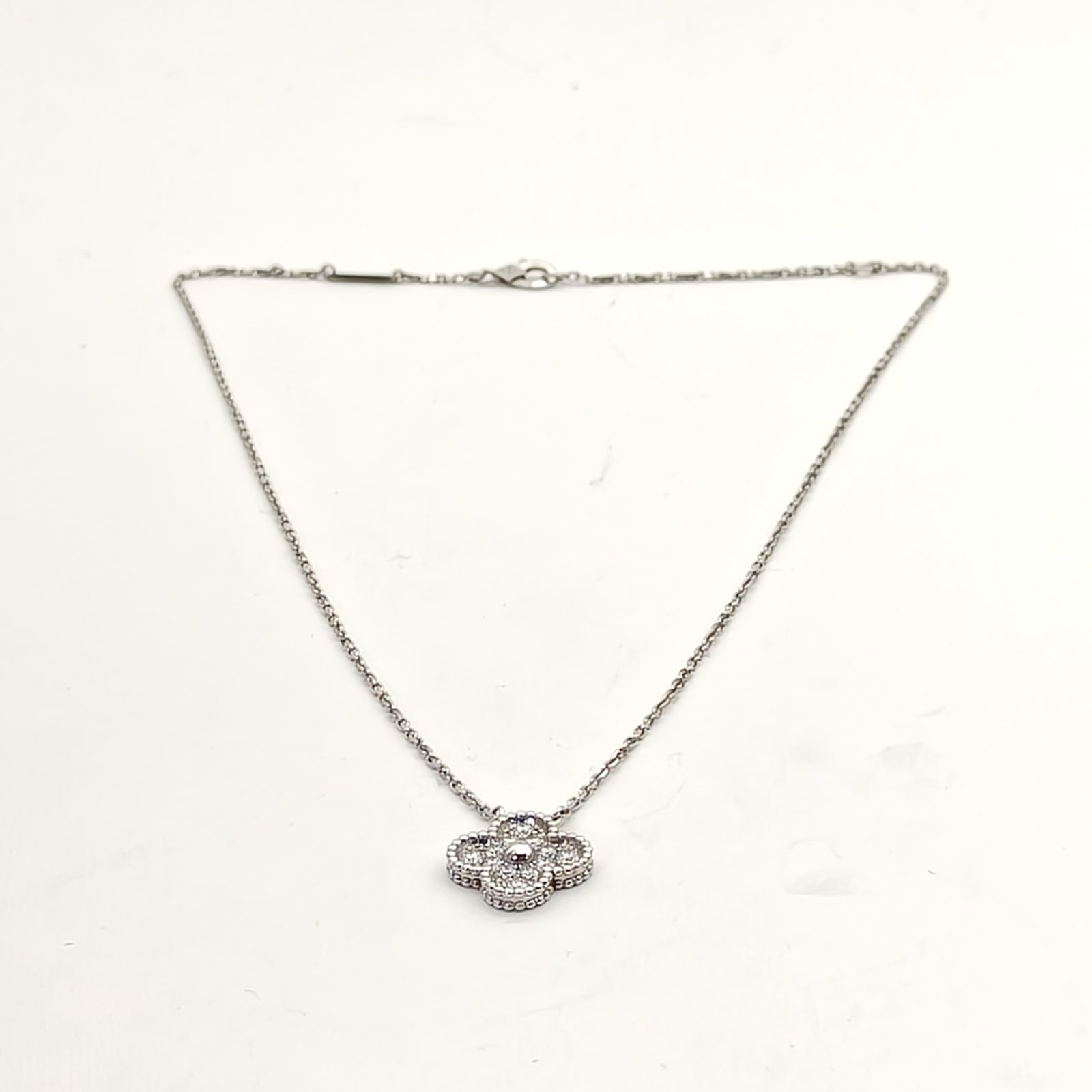 VAN CLEEF&ARPELS Vintage Alhambra Medium Single Flower Necklace Full Diamond Diamond,18K White Gold-Hana Vintage
