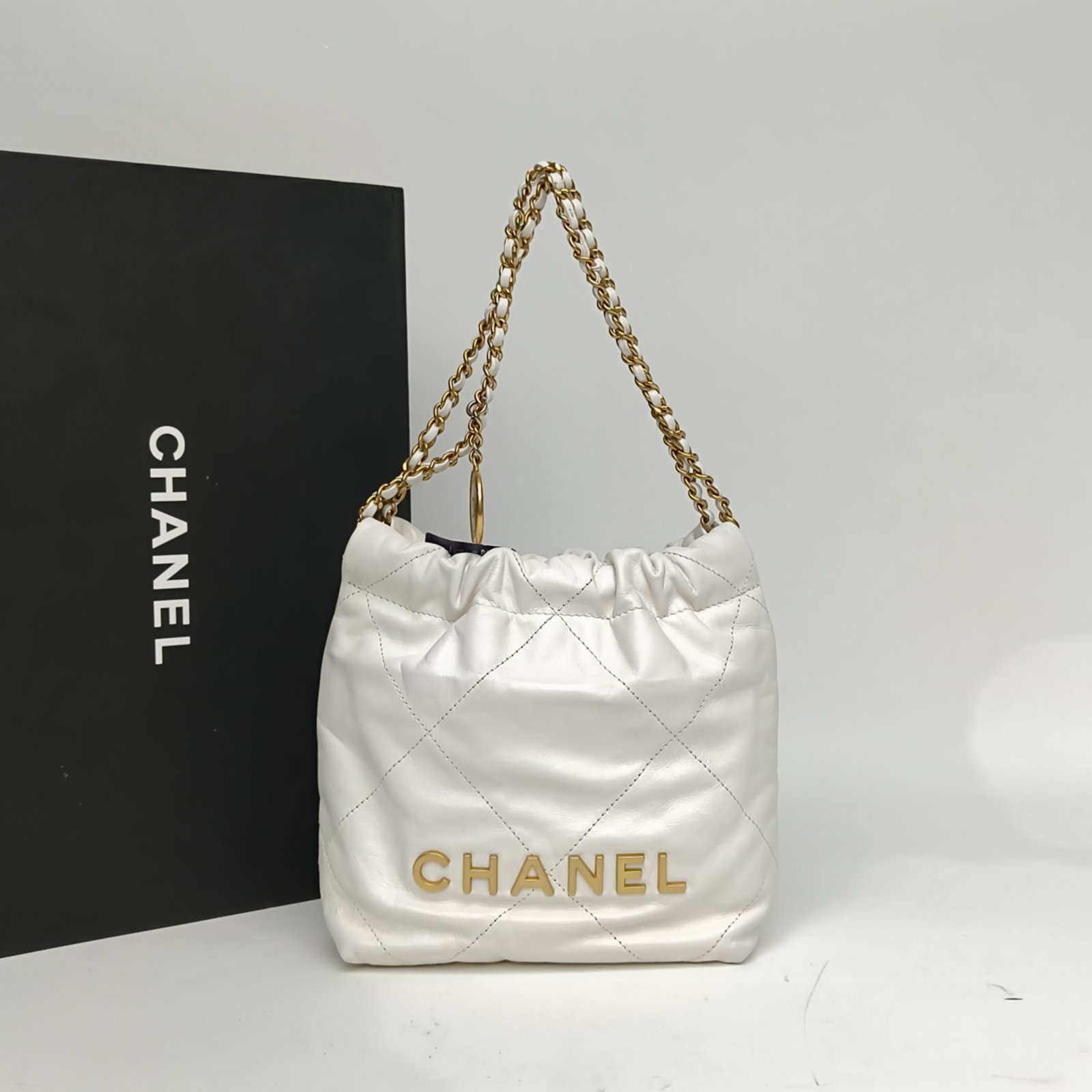*CHANEL 22Bag Tote Bag Mini 20cm