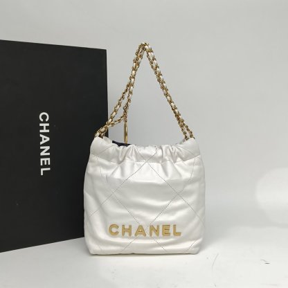 *CHANEL 22Bag Tote Bag Mini 20cm