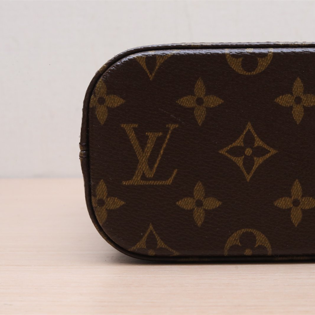 LOUIS VUITTON Vintage Vivienne Small Size