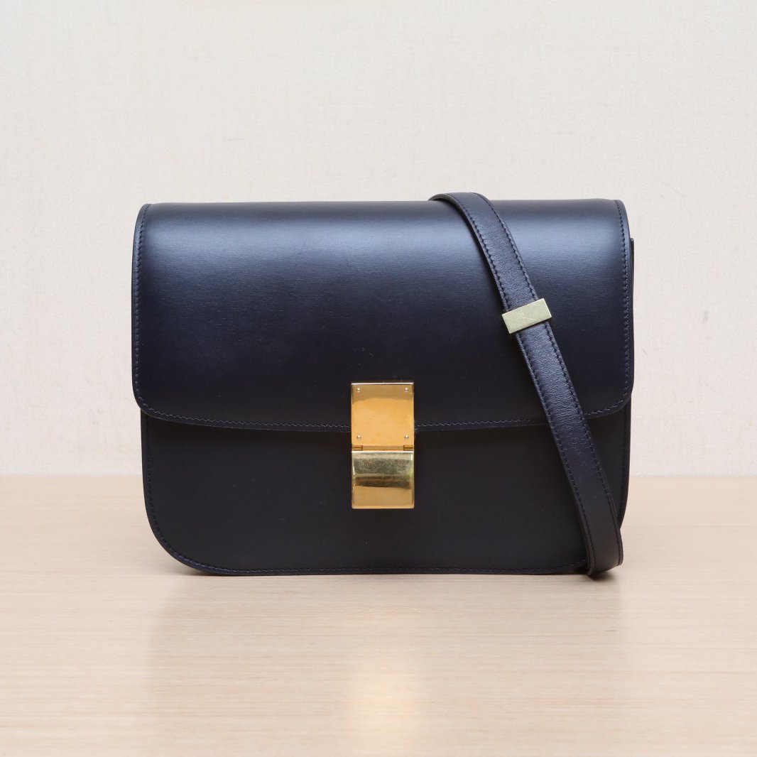 *CELINE Classic Box Medium Size-Hana Vintage