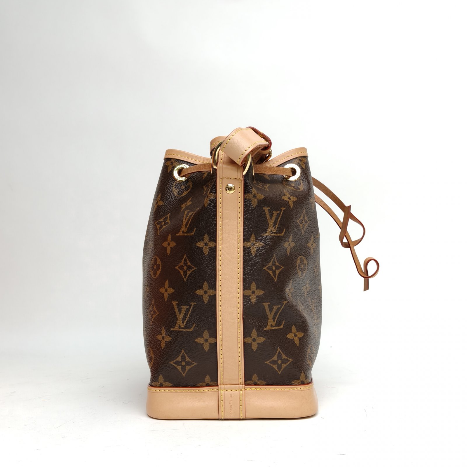LOUIS VUITTON NOÉ Bucket Bag BB 22