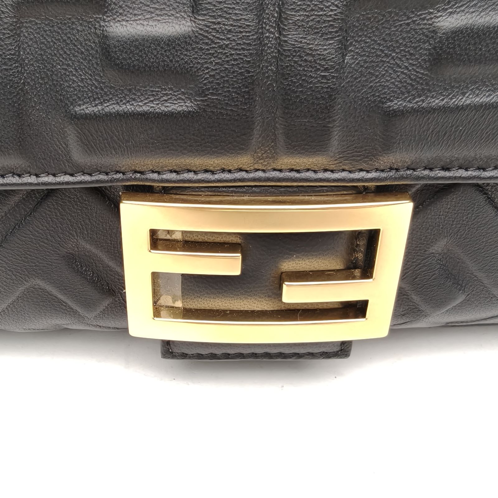 *FENDI Baguette bag Medium Size-Hana Vintage