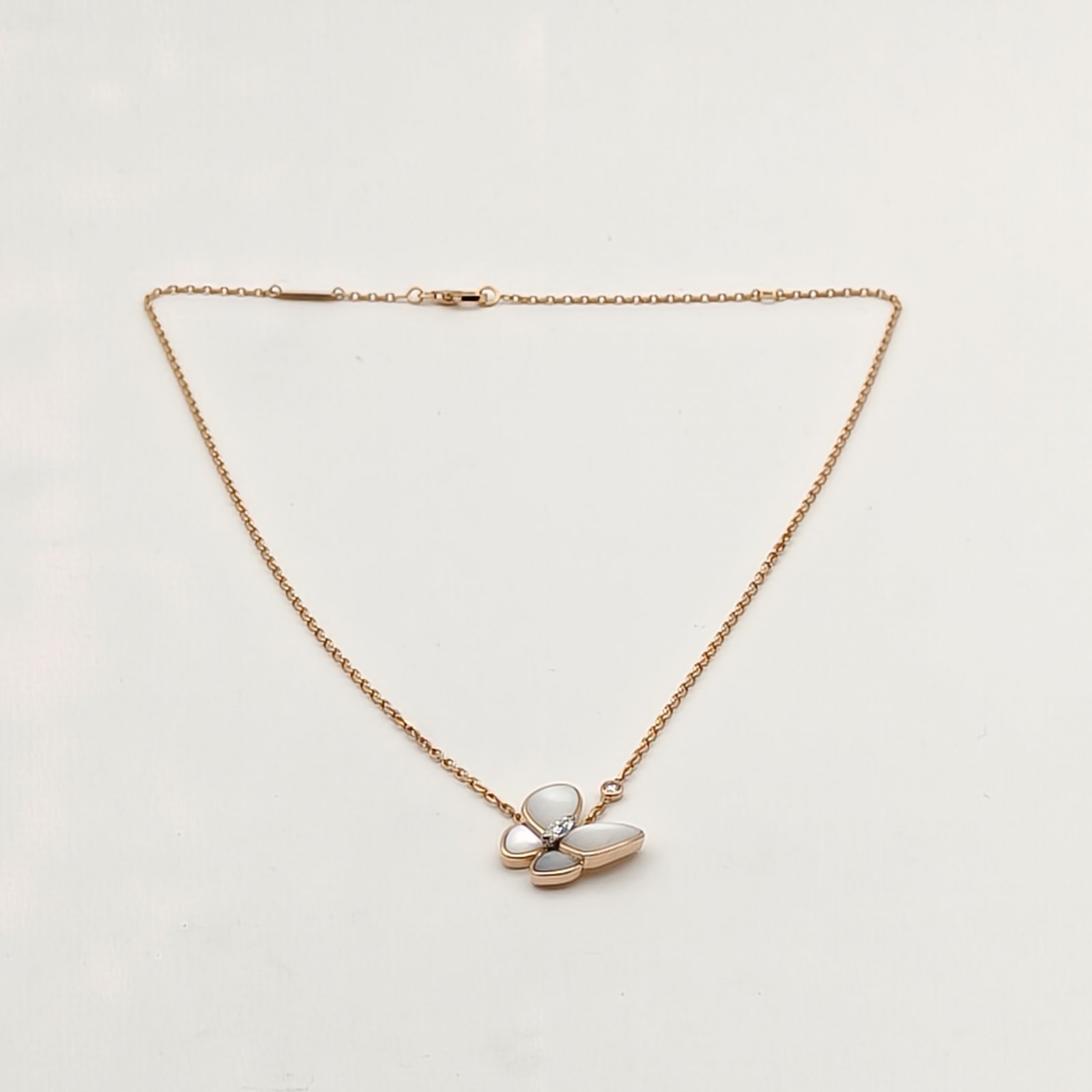 VAN CLEEF&ARPELS Two Butterfly Diamond Necklace 2 Diamonds Diamond,18K Rose Gold,Mother of Pearl-Hana Vintage