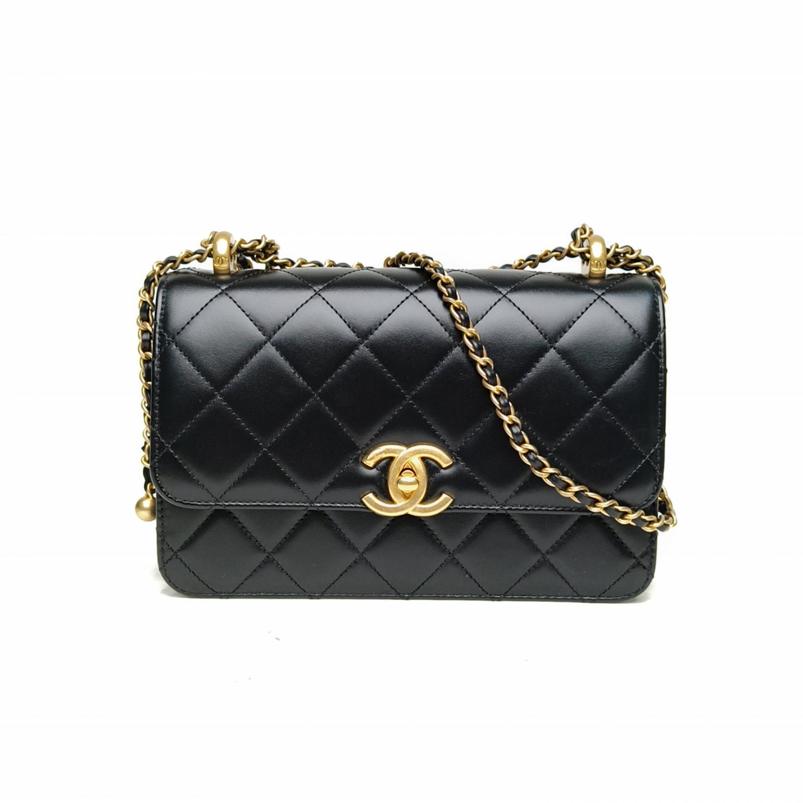 *CHANEL 21A CF Flap Bag 22cm