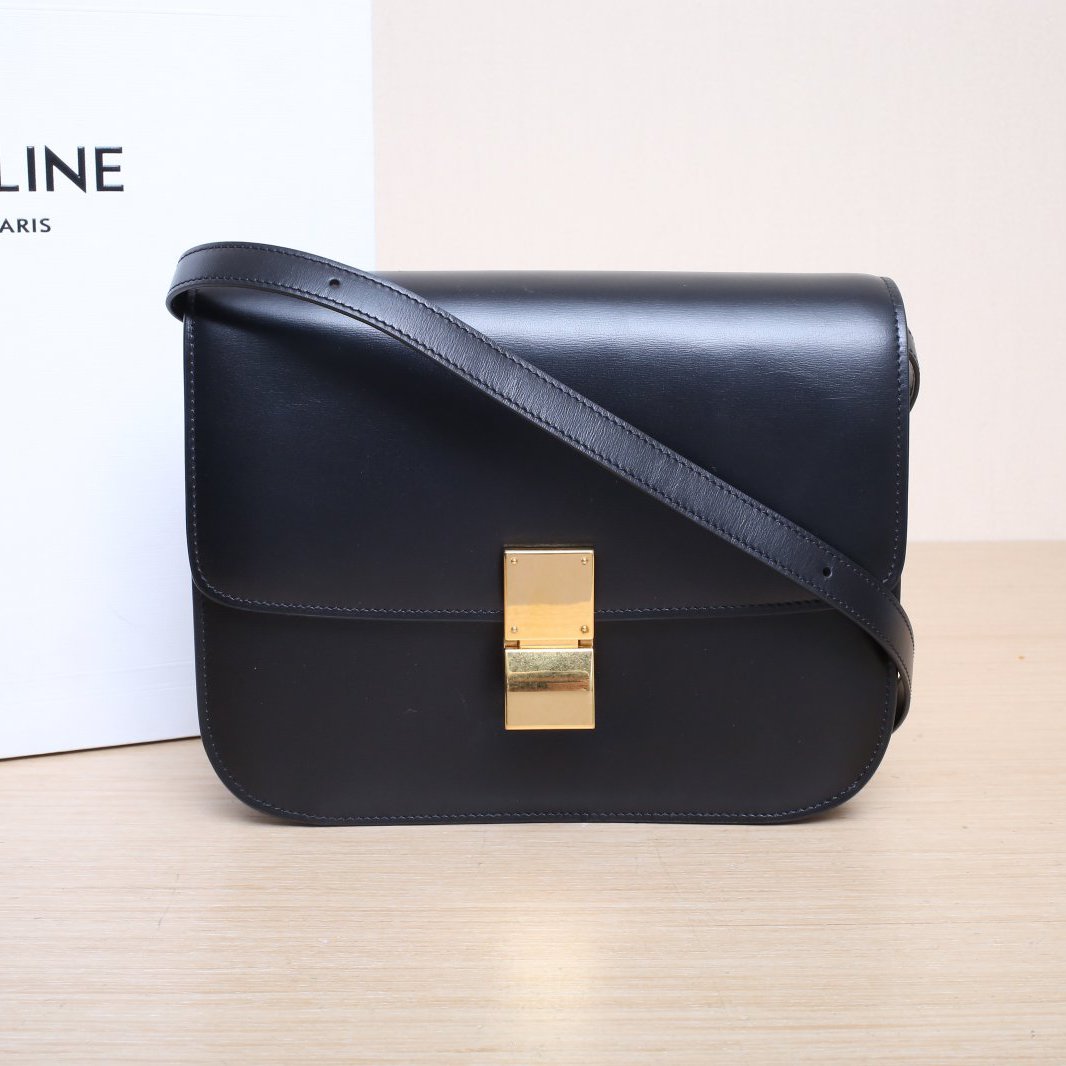 *CELINE Classic Box Medium Size-Hana Vintage