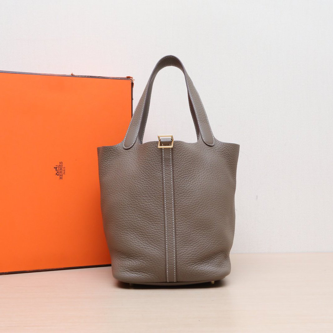 *HERMES Picotin 22