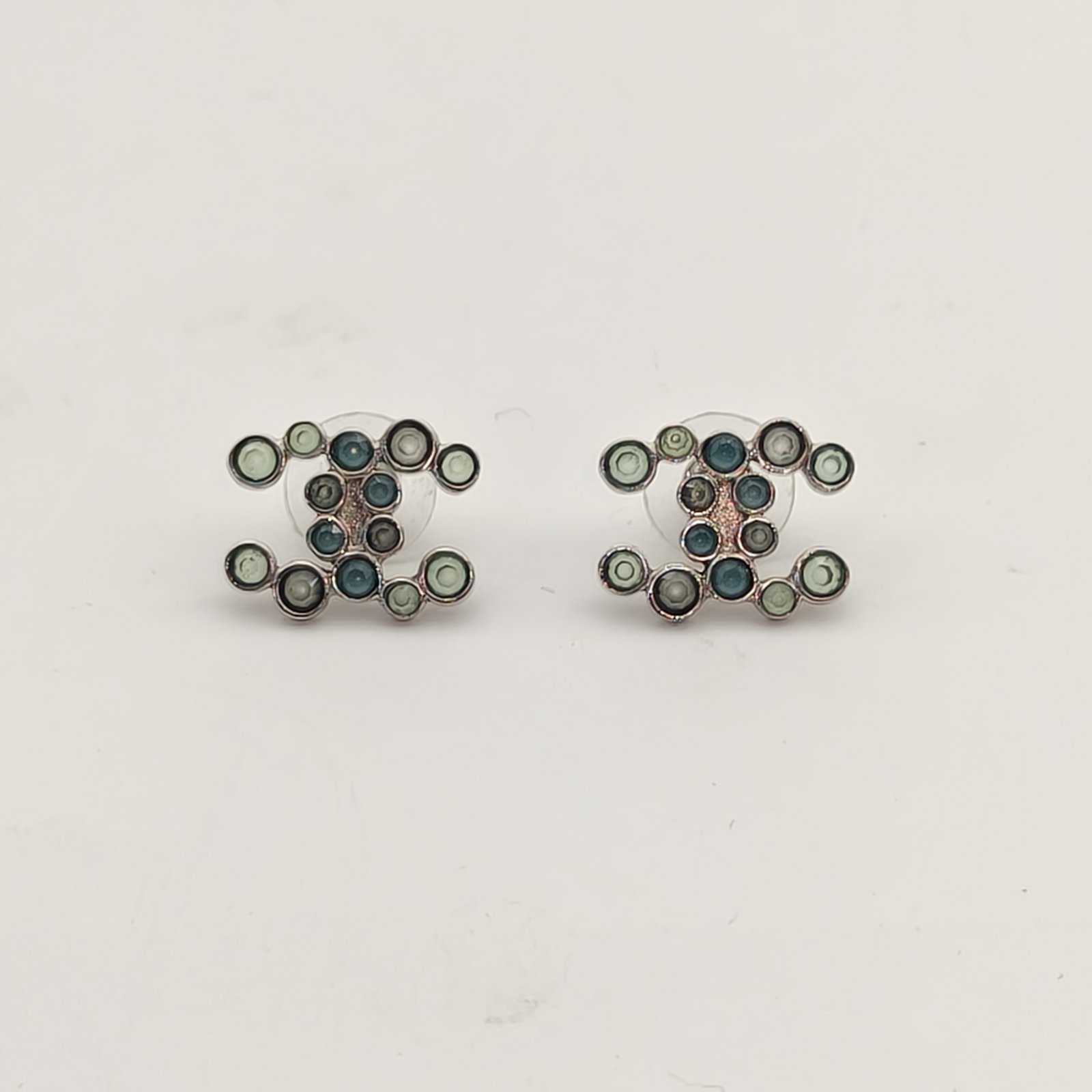 CHANEL 18S Colored Diamond Earrings Alloy-Hana Vintage