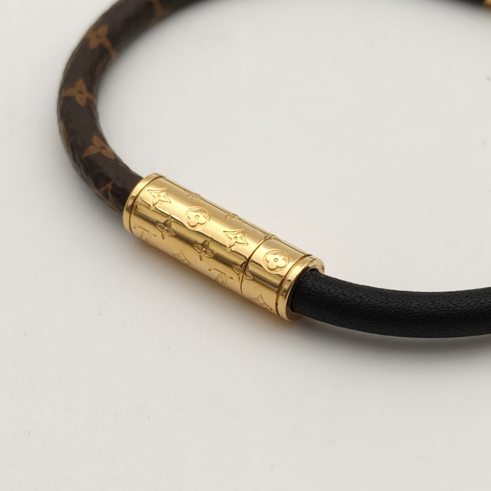 LOUIS VUITTON Bracelet black monogram bracelet Alloy-Hana Vintage