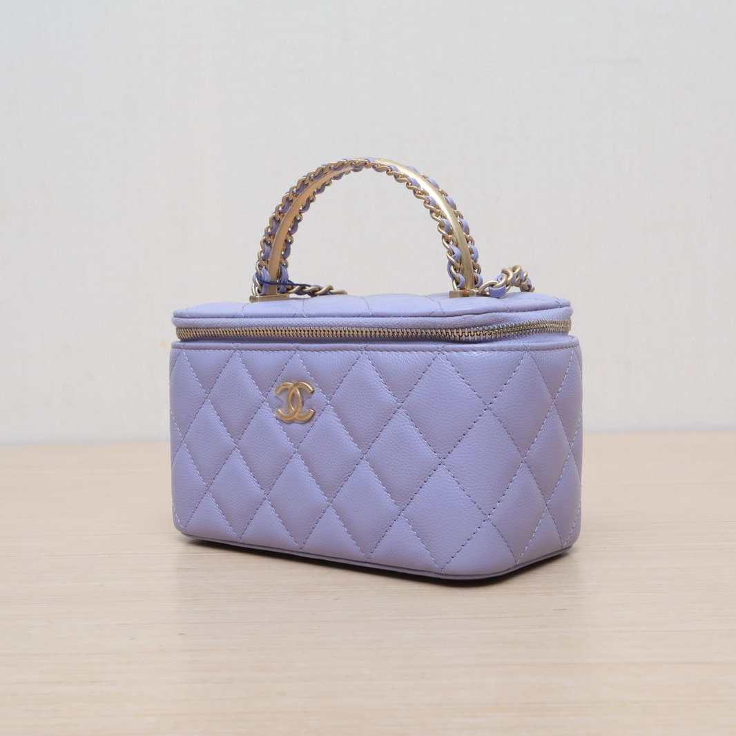 CHANEL 24A Handheld Long Box Cosmetic Bag with Mirror