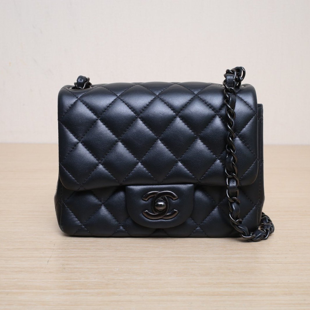 CHANEL CF flap bag, Square Bag, 17cm
