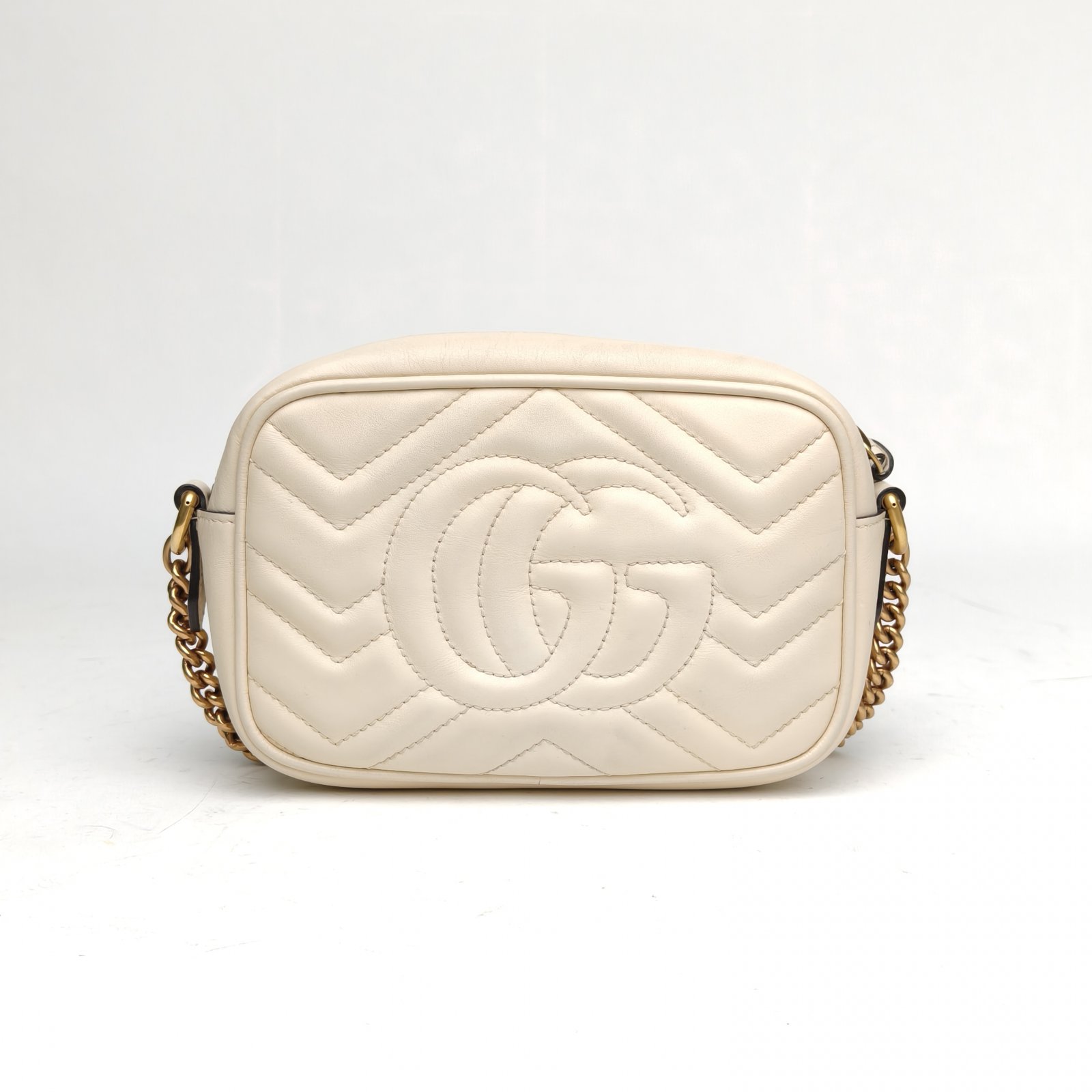 GUCCI GG Marmont Camera Bag Mini 18-Hana Vintage