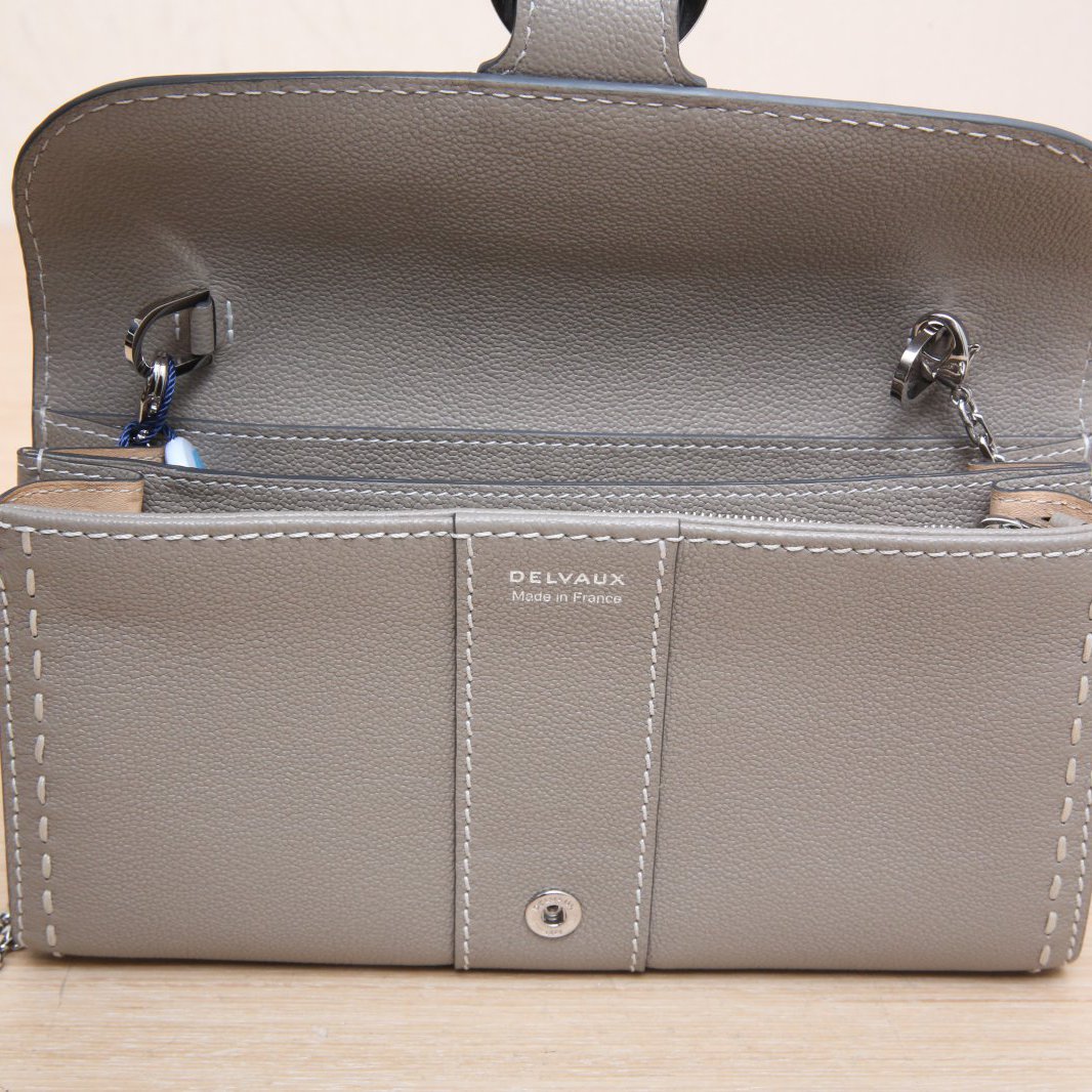 DELVAUX Brillant Woc 21