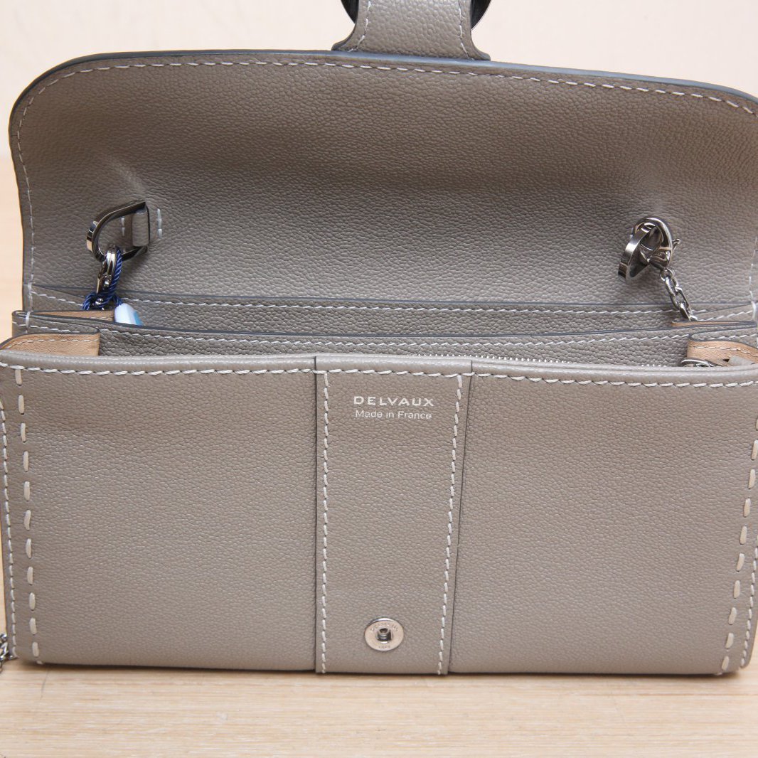 DELVAUX Brillant Woc 21