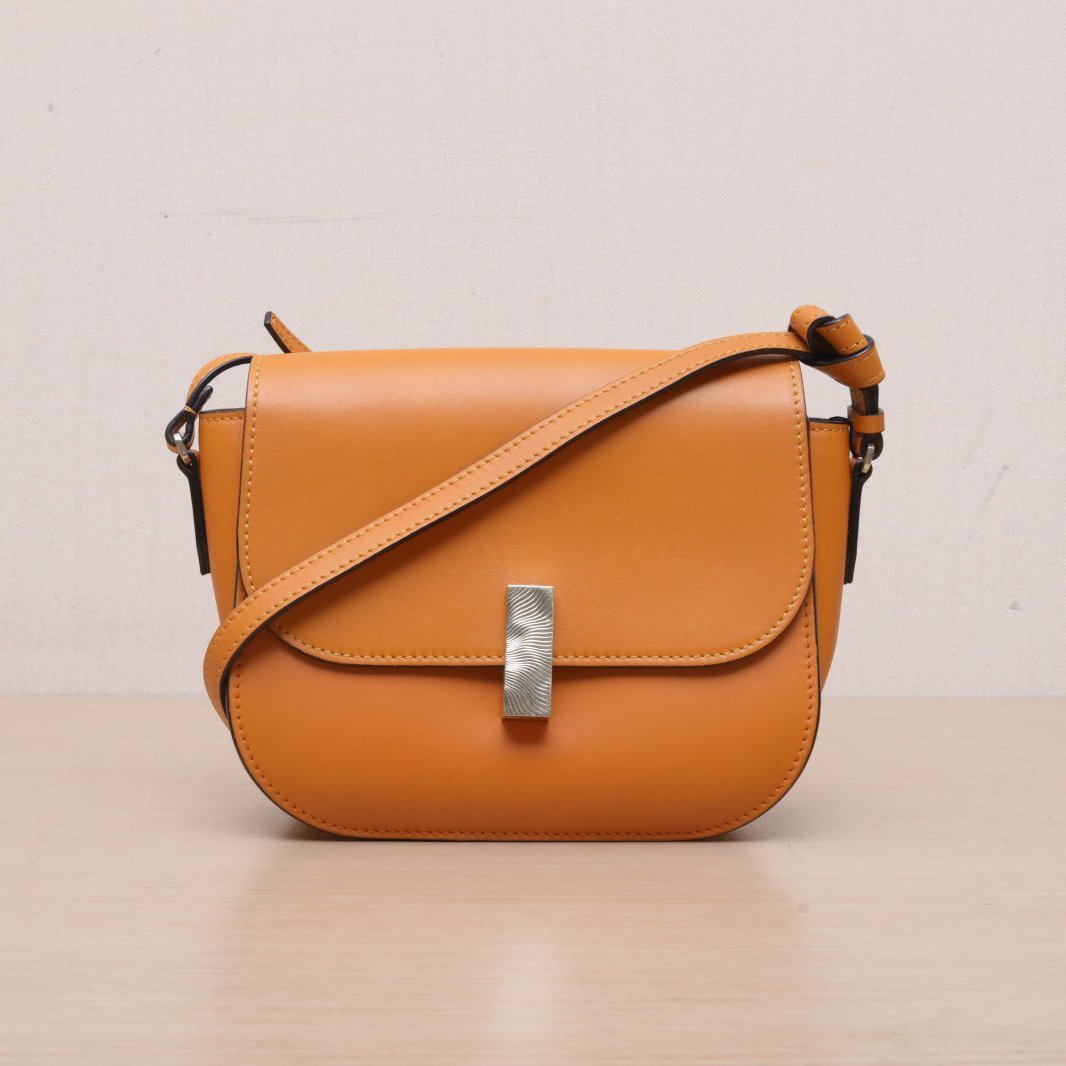 Valextra Orange Leather C ISIDECROSSBODY Saddle Bag 20cm Small Size-Hana Vintage