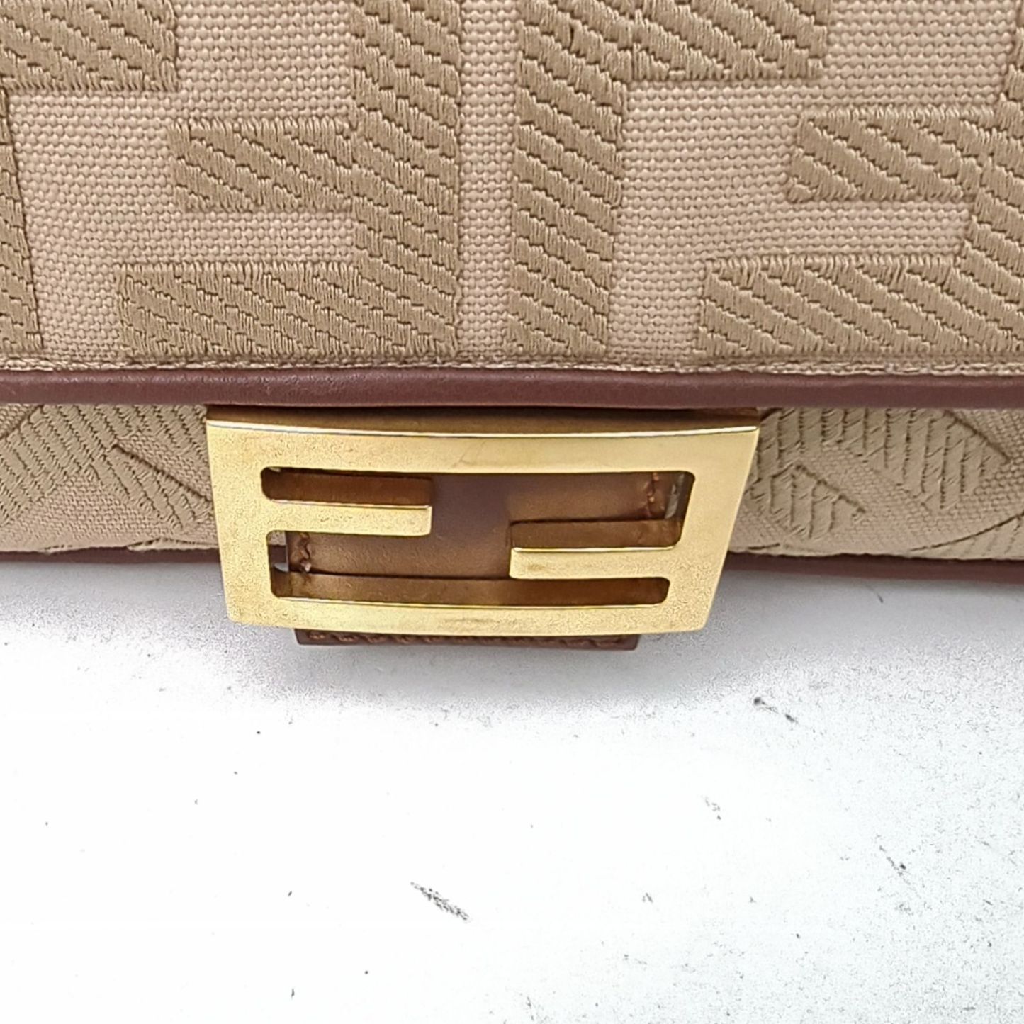 *FENDI Baguette bag Medium Size-Hana Vintage