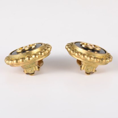 CHANEL 95P Double C LOGO Round Earrings Clip-ons Alloy-Hana Vintage