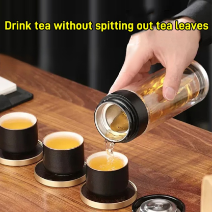 One-button lid opening tea and tea leaf separation cup