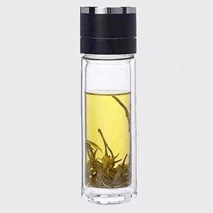 One-button lid opening tea and tea leaf separation cup
