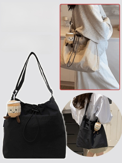 Ultra-light casual large capacity messenger bag