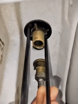 Multi-Functional Kitchen and Bathroom Pipe Wrench
