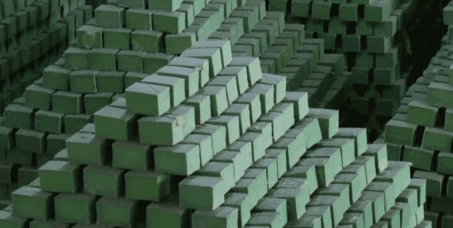 d6764d8dac10ebc5b93890d8ef3947fe.gif
