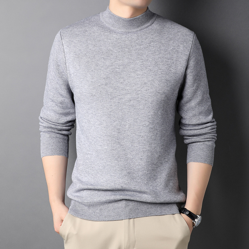 เสื้อสเวตเตอร์ถักผ้าวูลคอเต่าเบสิคสำหรับผู้ชาย