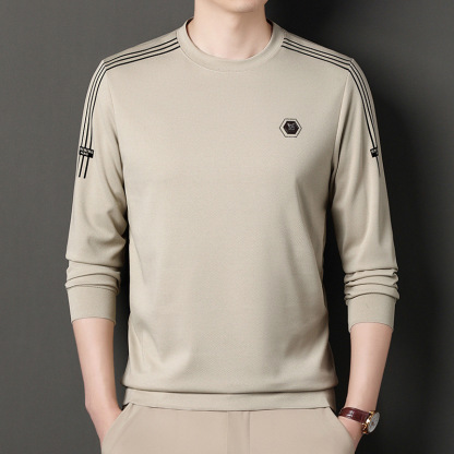 เสื้อยืดแฟชั่นและสบาย