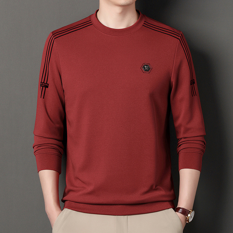 เสื้อยืดแฟชั่นและสบาย