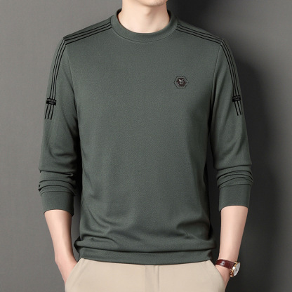 เสื้อยืดแฟชั่นและสบาย
