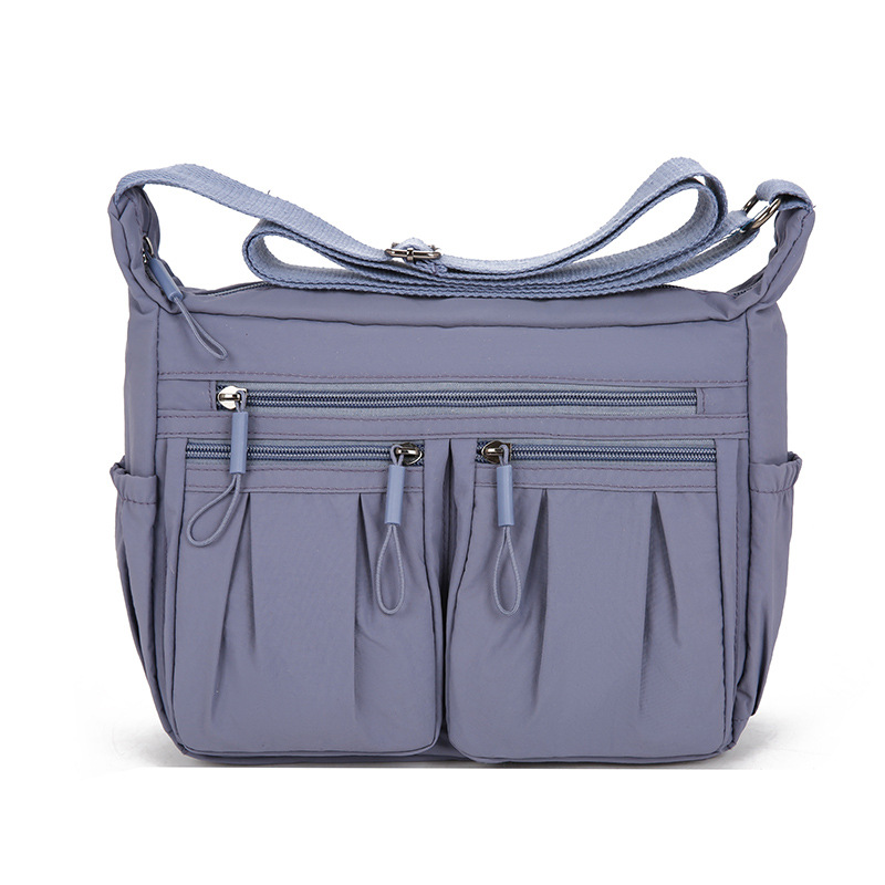 【台灣職人精神】多層次大容量單肩包，多層大容量單肩包具備超強裝載力，防刮耐磨材質更經久耐用。平價擁有的高質感收納神器，全台熱銷補貨中。