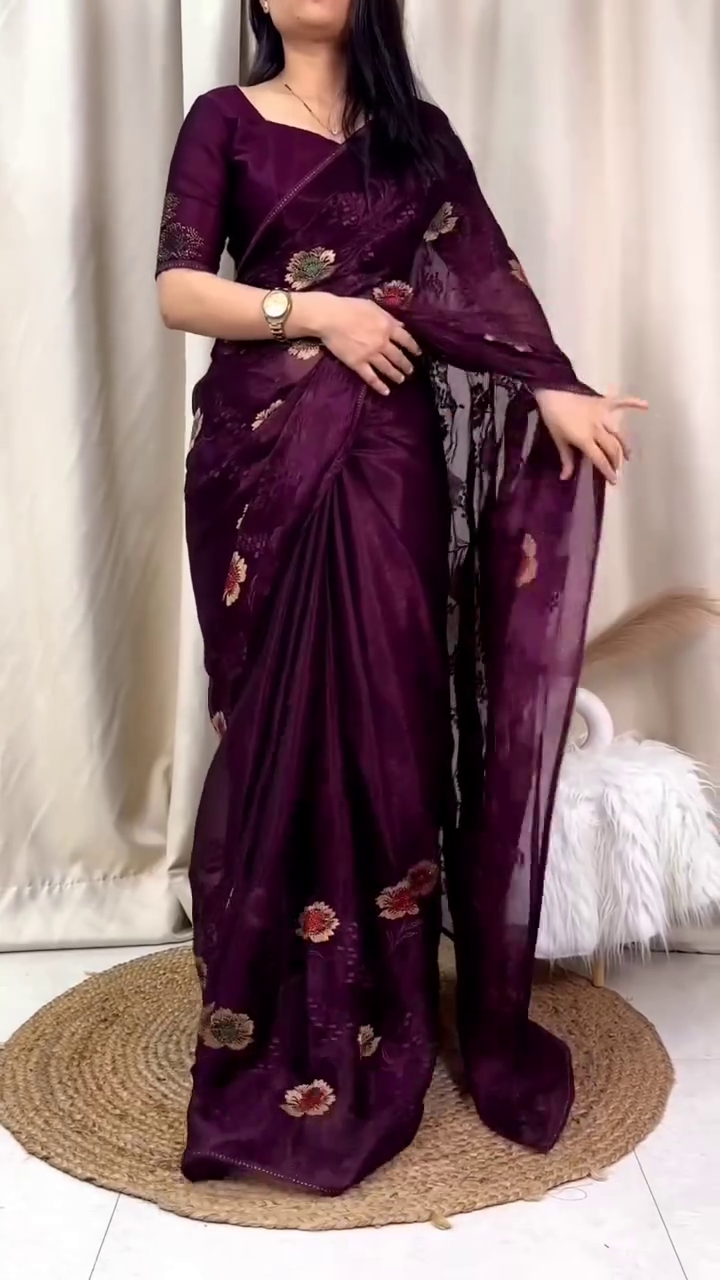 Women’s Beautiful Sitara Chiffon Saree with Blouse – A Timeless Elegance