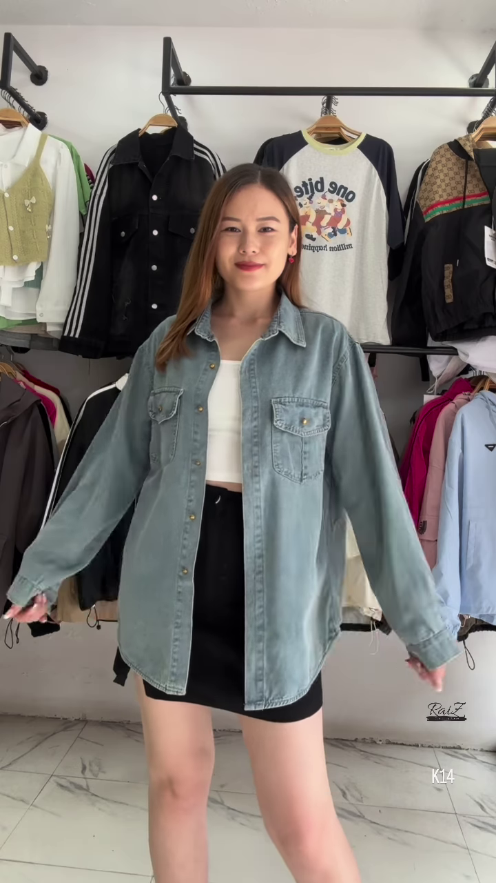 Oversized Denim Shirt – Casual & Versatile Wardrobe Staple